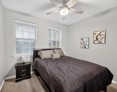 7880 Oxer Drive - Photo Thumbnail 15