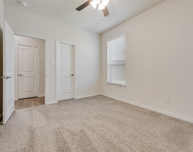 1532 Ruby Jewel Lane - Photo Thumbnail 15