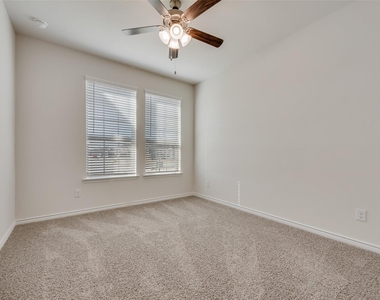 1532 Ruby Jewel Lane - Photo Thumbnail 12