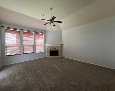 9405 Drovers View Trail - Photo Thumbnail 6