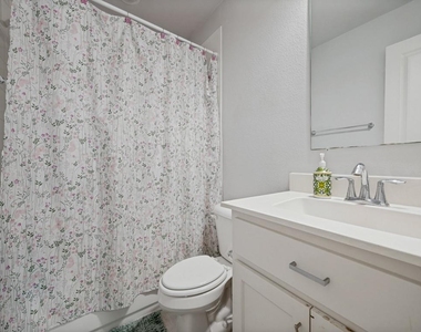 5112 Engleswood Trail - Photo Thumbnail 15