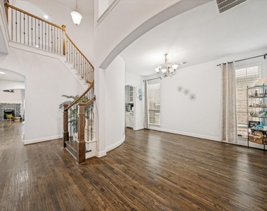 5112 Engleswood Trail - Photo Thumbnail 3