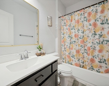 5112 Engleswood Trail - Photo Thumbnail 17