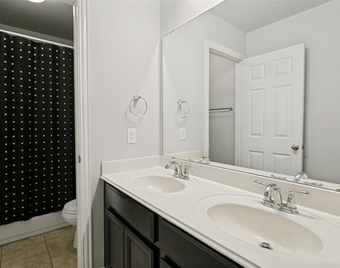 6356 Brynwyck Lane - Photo Thumbnail 23