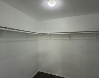 1740 Quail Springs Circle - Photo Thumbnail 14