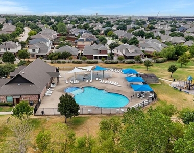 12152 Tacoma Ridge Drive - Photo Thumbnail 21