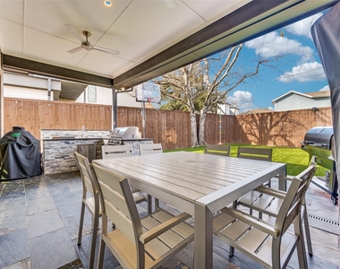 3925 Lively Lane - Photo Thumbnail 15
