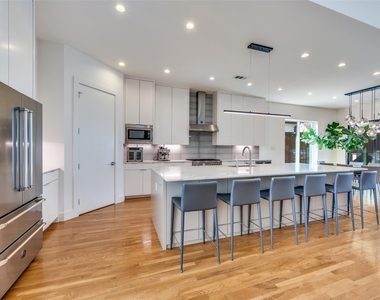 3925 Lively Lane - Photo Thumbnail 4