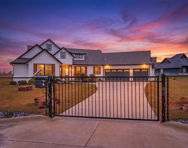 128 Chambers Creek Trail - Photo Thumbnail 1