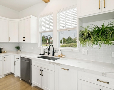 128 Chambers Creek Trail - Photo Thumbnail 8