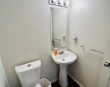 6209 Thoroughbred Trail - Photo Thumbnail 23