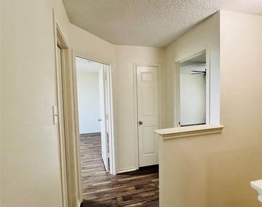 6209 Thoroughbred Trail - Photo Thumbnail 34