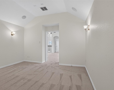 913 Avian Drive - Photo Thumbnail 28
