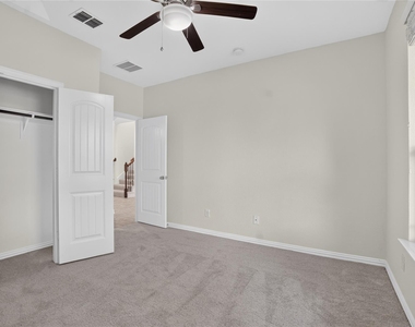 913 Avian Drive - Photo Thumbnail 21