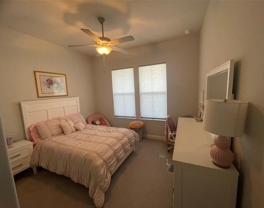 8517 Campbell Drive - Photo Thumbnail 20