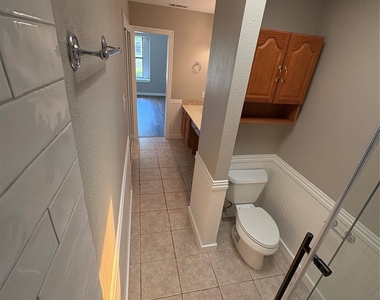 2710 Vistaview Drive - Photo Thumbnail 7