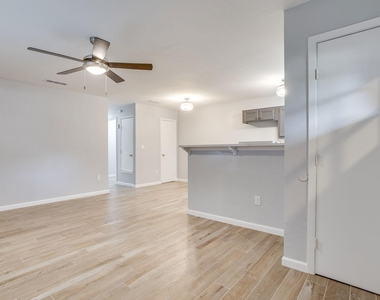 2616 Bomar Avenue - Photo Thumbnail 4