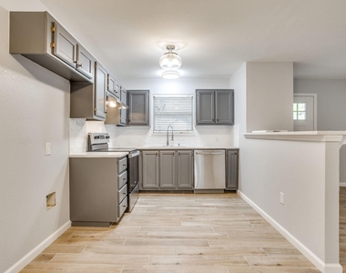 2616 Bomar Avenue - Photo Thumbnail 8