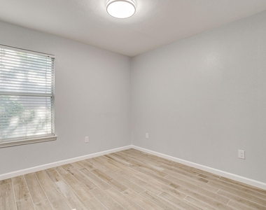 2616 Bomar Avenue - Photo Thumbnail 17