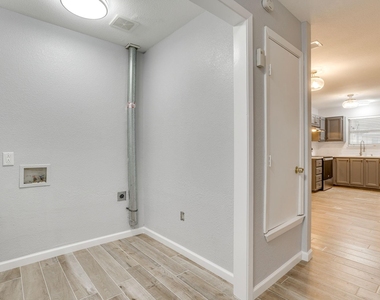 2616 Bomar Avenue - Photo Thumbnail 10