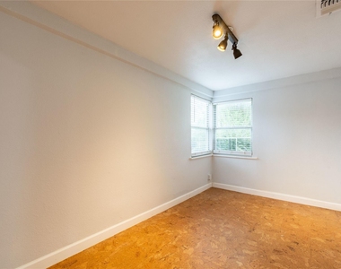 2732 Mateur Street - Photo Thumbnail 6