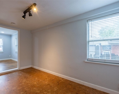 2732 Mateur Street - Photo Thumbnail 7