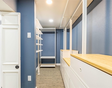 2732 Mateur Street - Photo Thumbnail 21