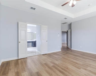 3809 Rock Trail - Photo Thumbnail 14