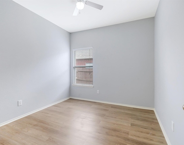 3809 Rock Trail - Photo Thumbnail 9