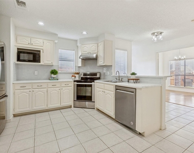 703 Rams Court - Photo Thumbnail 7