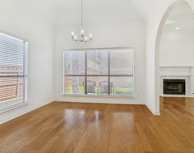 703 Rams Court - Photo Thumbnail 2
