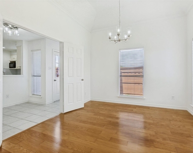 703 Rams Court - Photo Thumbnail 6