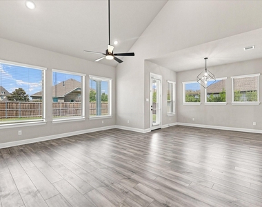 1705 Mcknight Drive - Photo Thumbnail 9