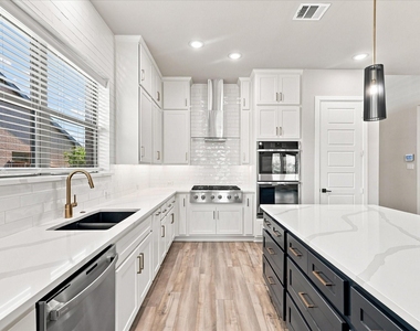 1705 Mcknight Drive - Photo Thumbnail 17