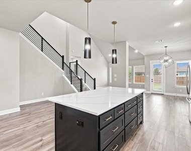 1705 Mcknight Drive - Photo Thumbnail 15