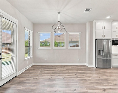 1705 Mcknight Drive - Photo Thumbnail 11