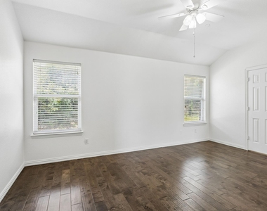 2113 Parkview - Photo Thumbnail 13