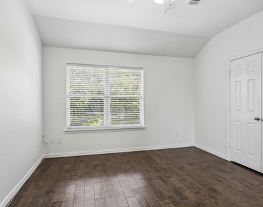 2113 Parkview - Photo Thumbnail 14