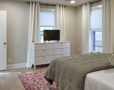 805 Lilac Street - Photo Thumbnail 14