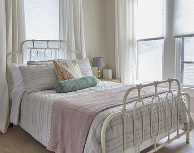 805 Lilac Street - Photo Thumbnail 9