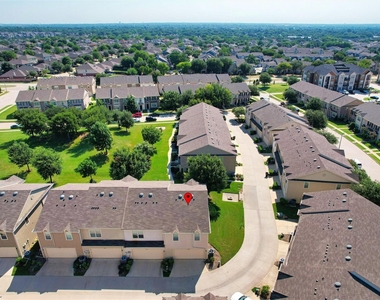 6900 Carrington Lane - Photo Thumbnail 32
