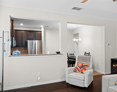 6900 Carrington Lane - Photo Thumbnail 8