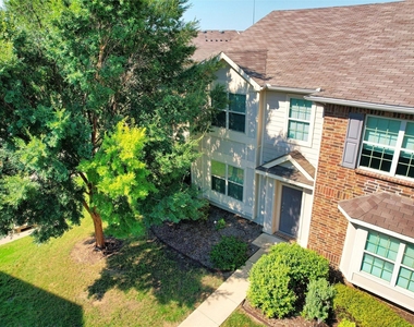 6900 Carrington Lane - Photo Thumbnail 28