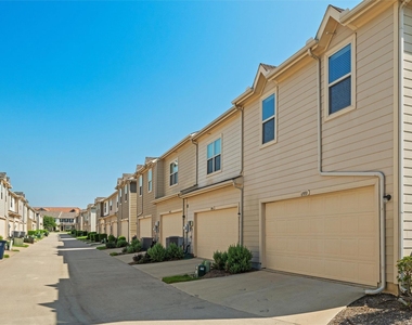 6900 Carrington Lane - Photo Thumbnail 23