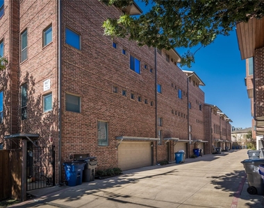 5017 Manett Street - Photo Thumbnail 2