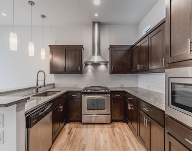 5017 Manett Street - Photo Thumbnail 11