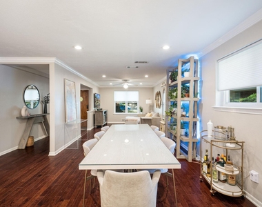 2711 Alco Avenue - Photo Thumbnail 9