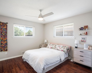 2711 Alco Avenue - Photo Thumbnail 4