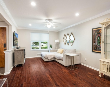 2711 Alco Avenue - Photo Thumbnail 1