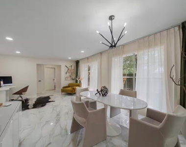 9003 Villa Park Circle - Photo Thumbnail 16